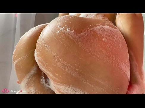 ❤️ Brünette masturbiert Muschi mit Vibrator zu intensivem Orgasmus in der Dusche Sex video bei uns de.seecamsus.top